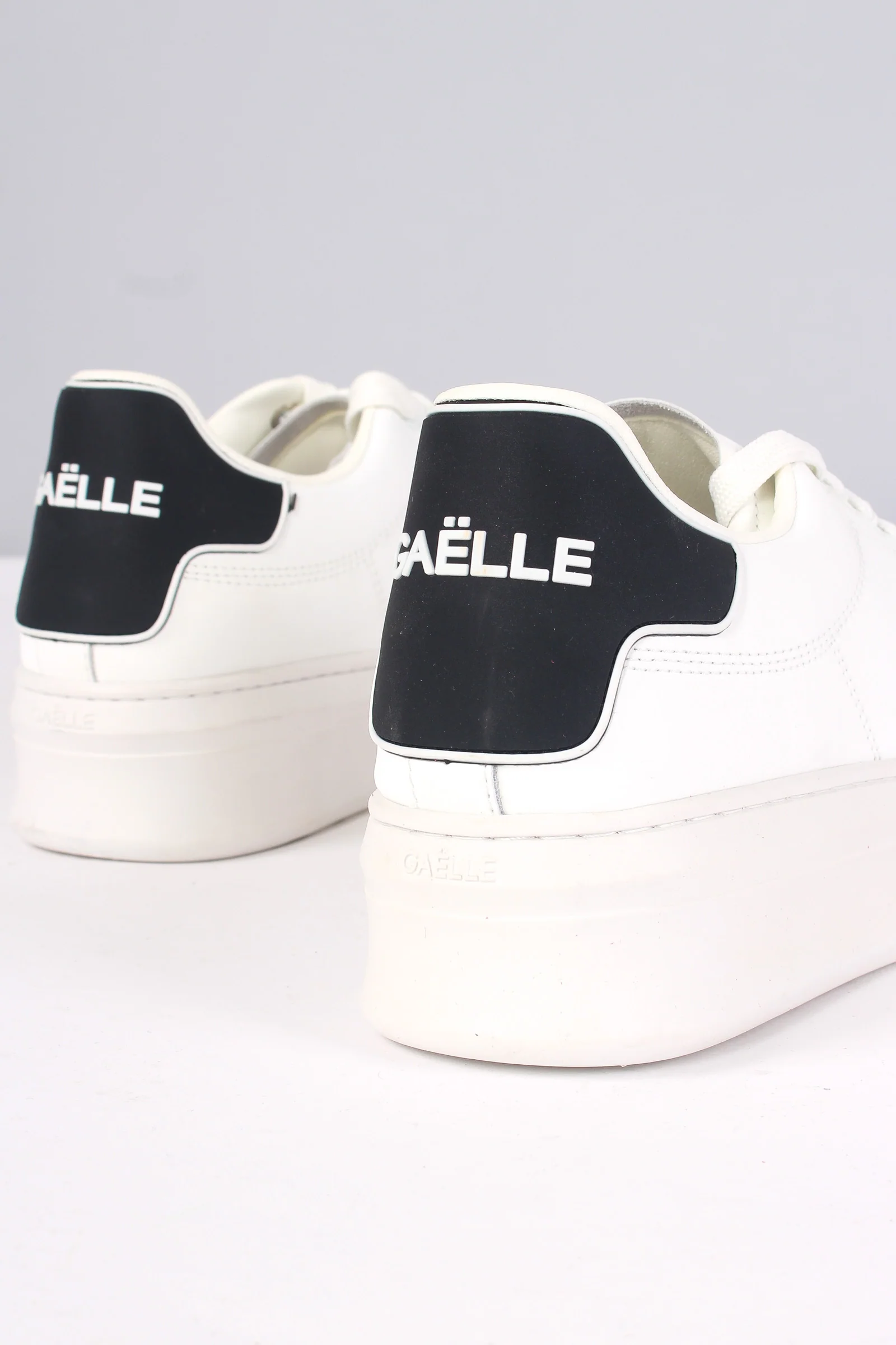 Sneaker Mc Queen Basica Bianco/nero - immagine 6