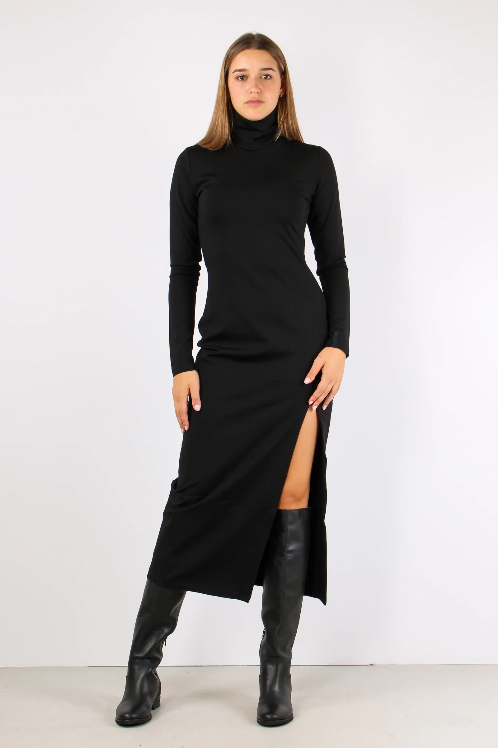 Abito Collo Alto Spacco Nero - immagine 6
