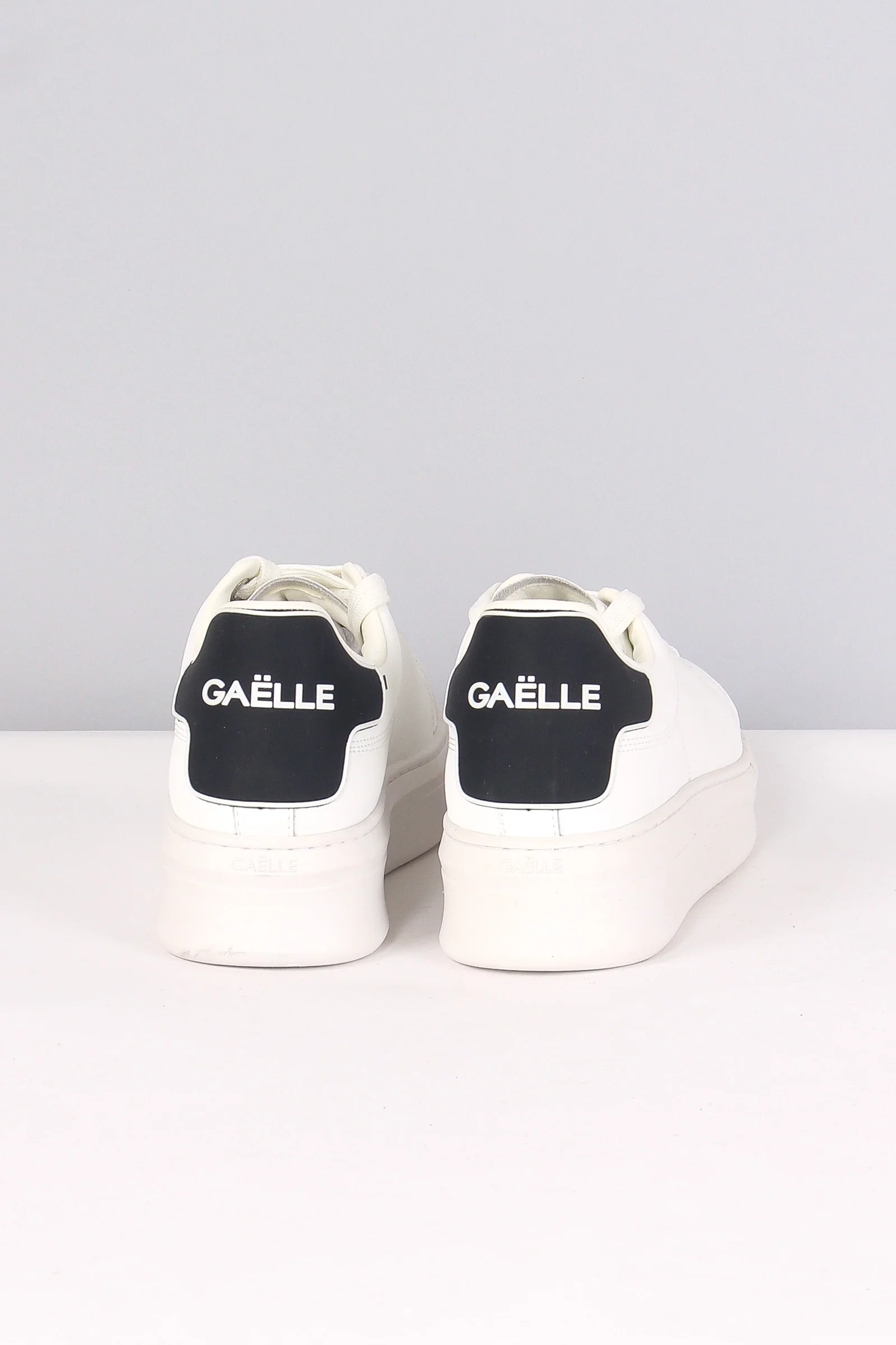 Sneaker Mc Queen Basica Bianco/nero - immagine 4