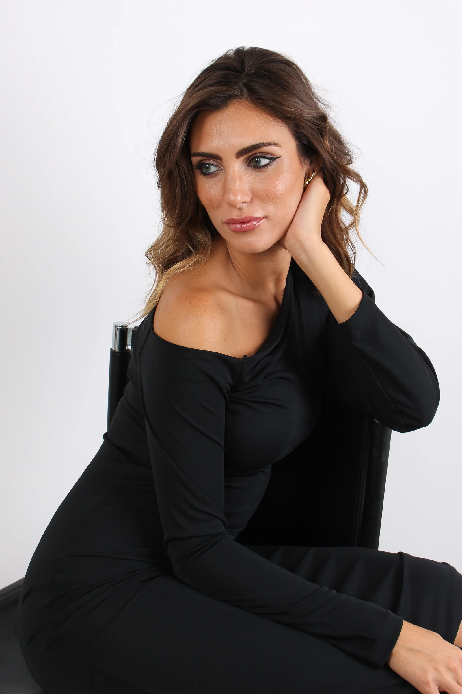 Abito Lungo Asimetrico Nero - immagine 8