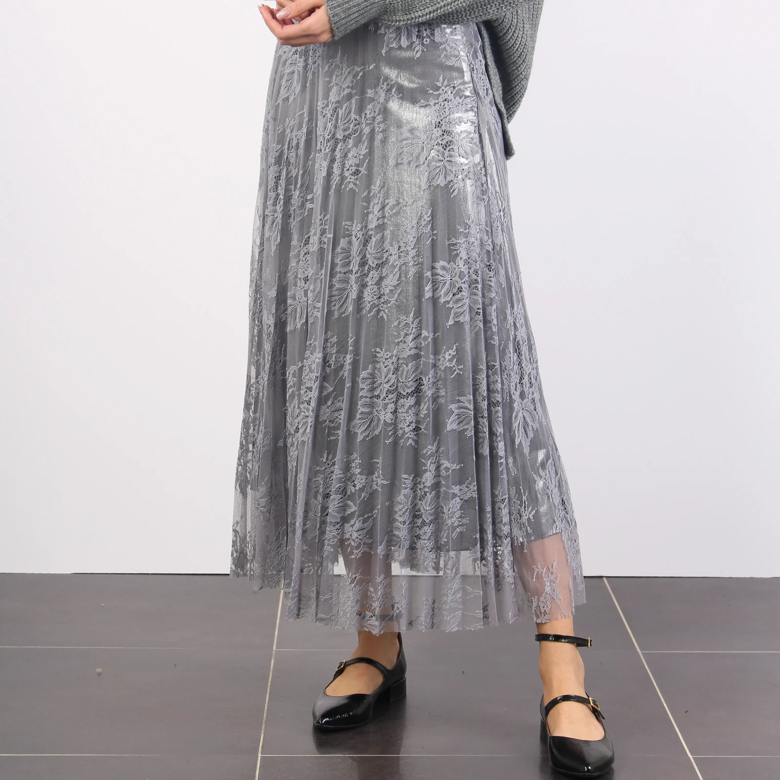 Gonna Lunga Pizzo Laminata Grigio Perla - immagine 9