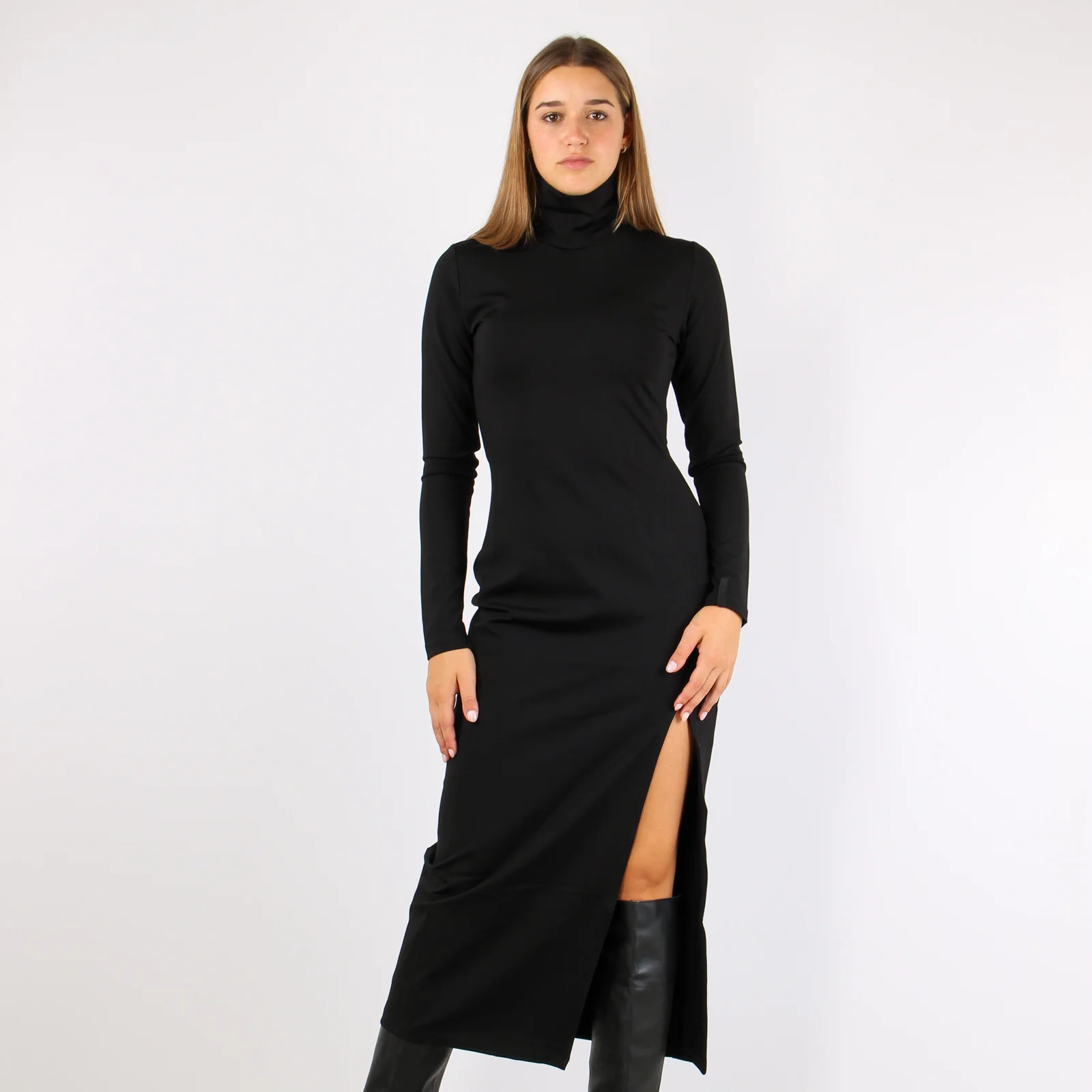 Abito Collo Alto Spacco Nero - immagine 4